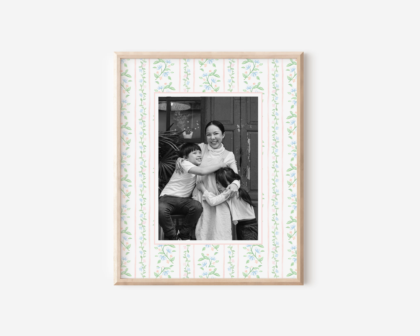Feminine Floral Photo Mat